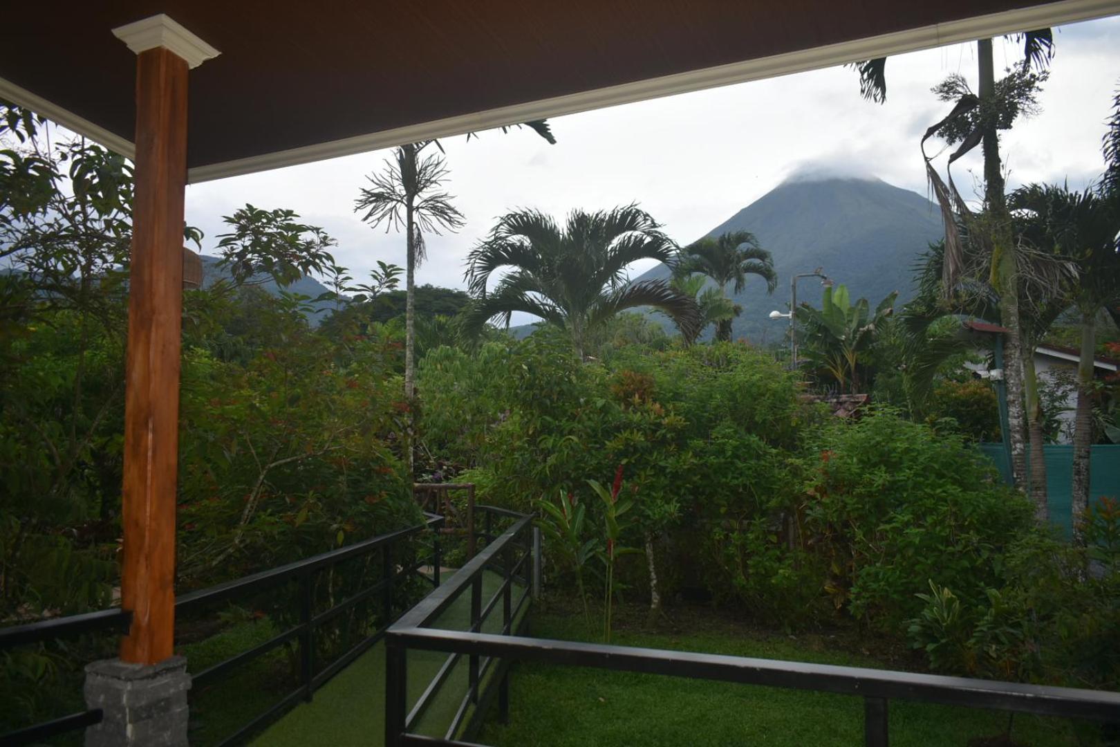Hotel Roca Negra Del Arenal La Fortuna Ngoại thất bức ảnh